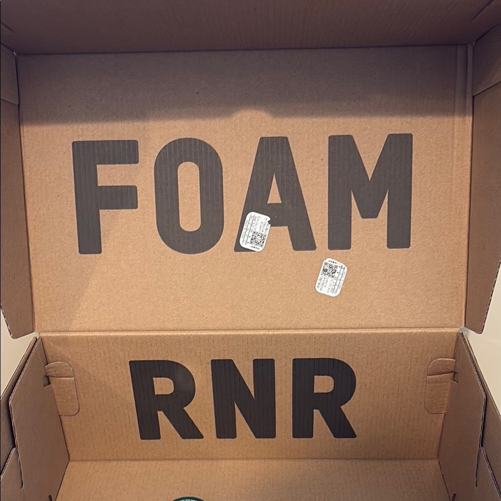 Adidas YZY Foam RNR Originals - Picture 6 of 6